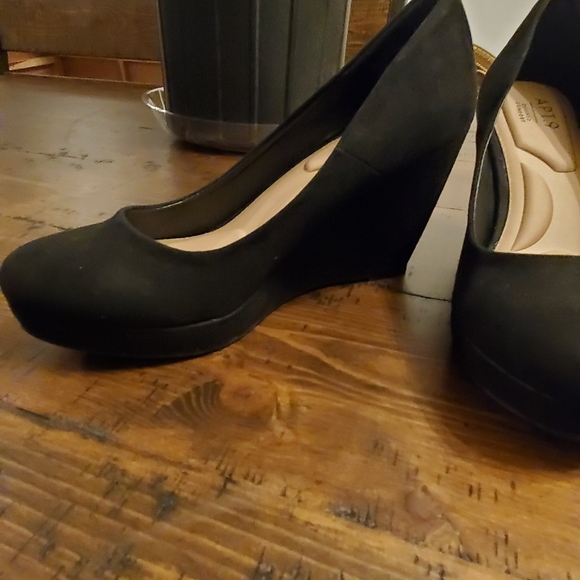 Apt. 9 Shoes Black Wedge Kensington Apt 9 Defined